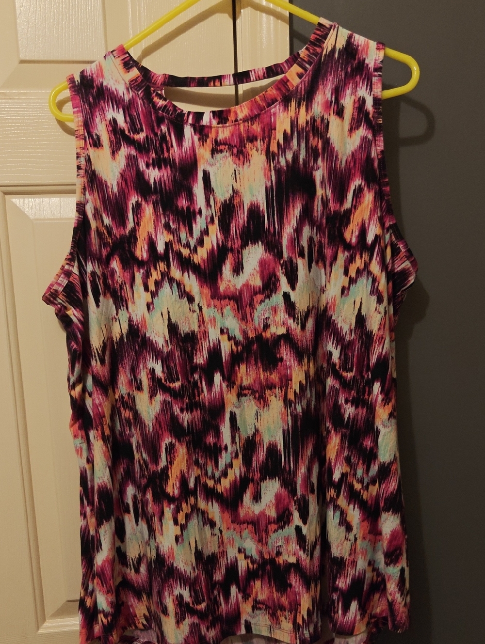Livi Active Multicolor Abstract Print Tank - Pink, Black, Cream